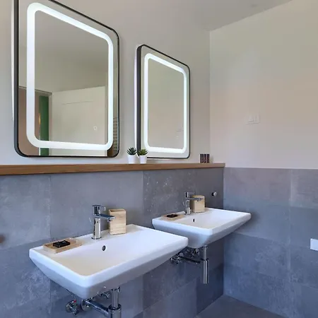 Villa Gradisca In Vizinada, Istria Con Piscina Privata E Ac *